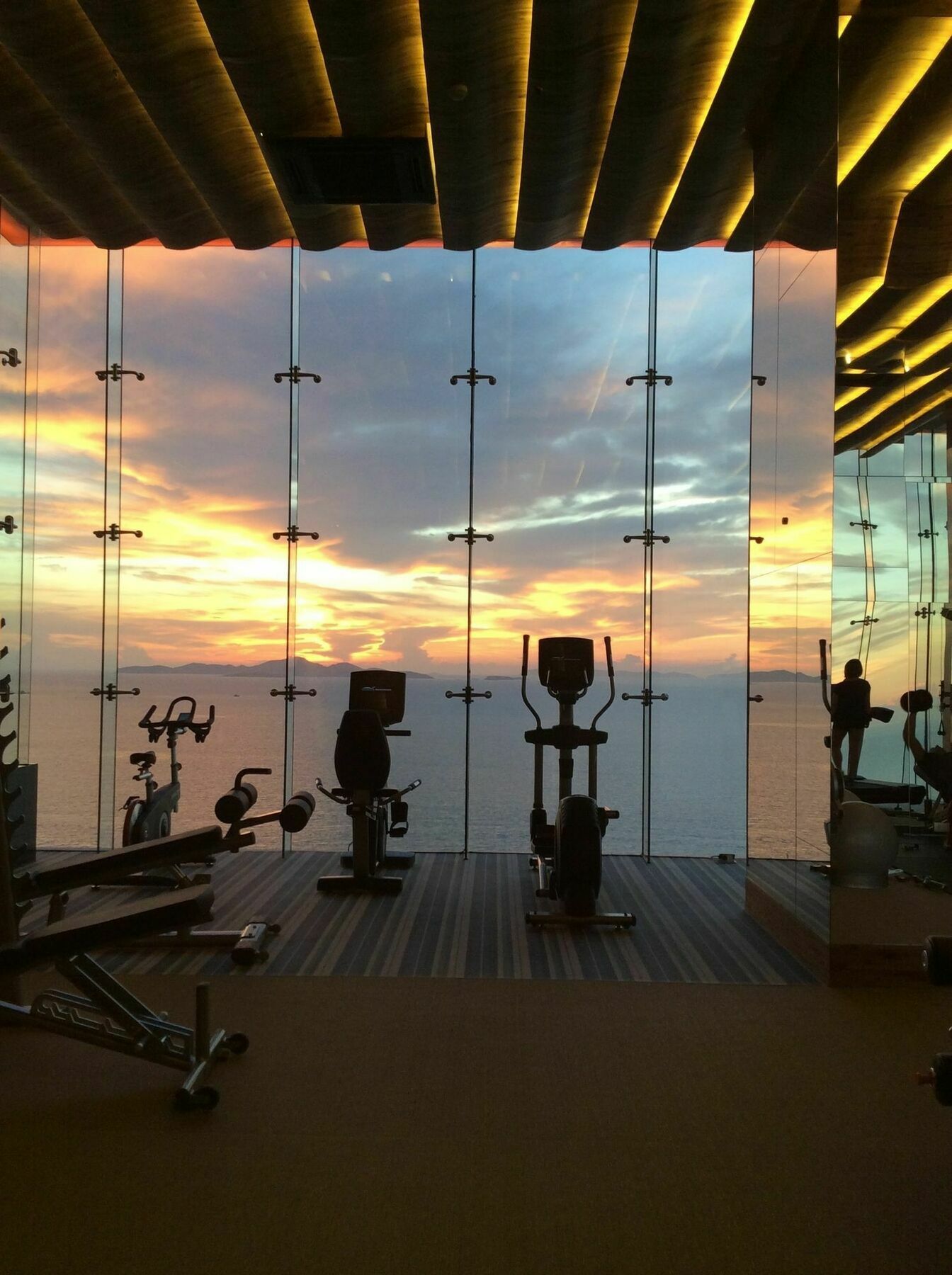 The Riviera Wongamat Hong Apartment Pattaya Esterno foto