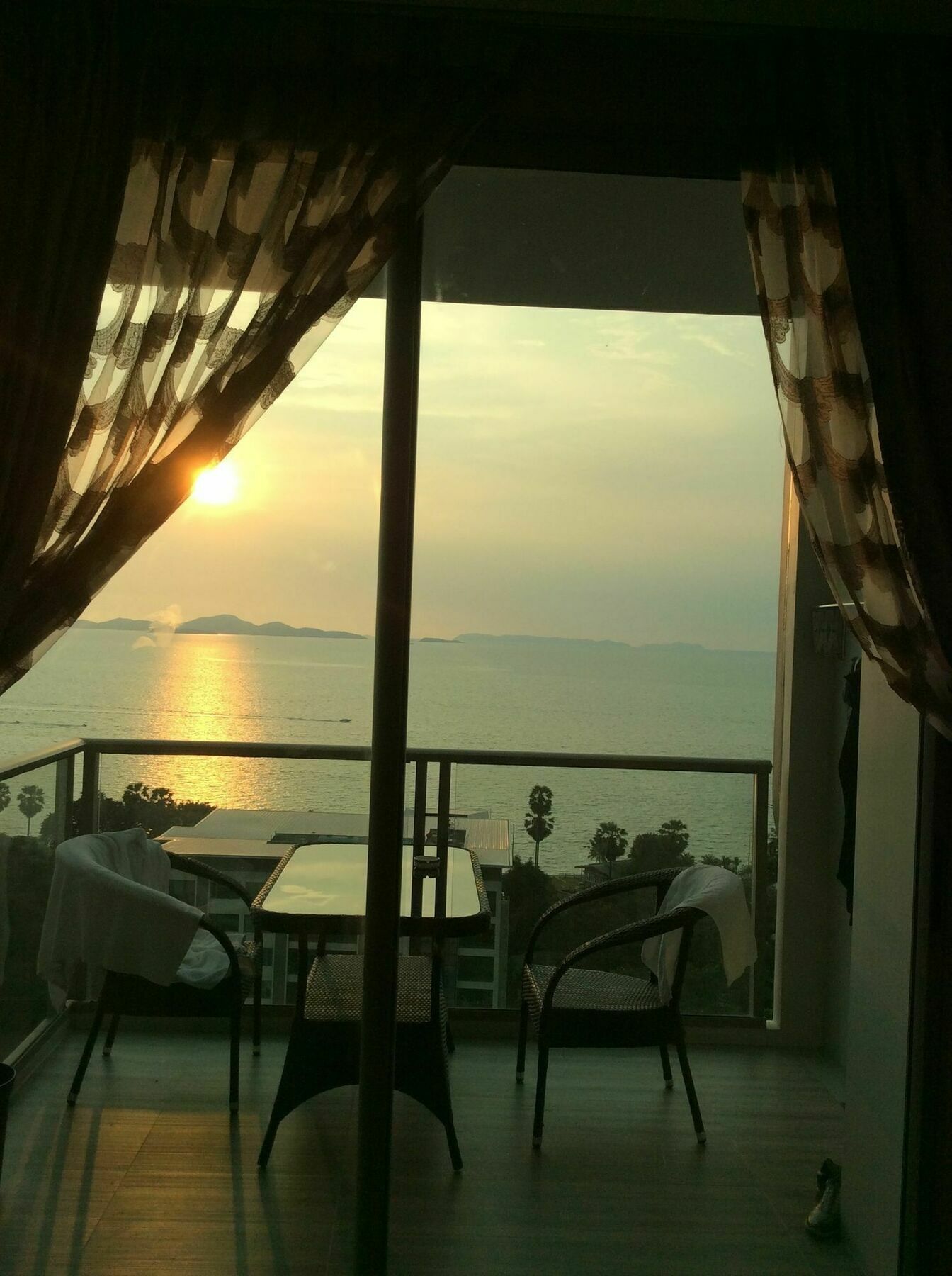 The Riviera Wongamat Hong Apartment Pattaya Esterno foto