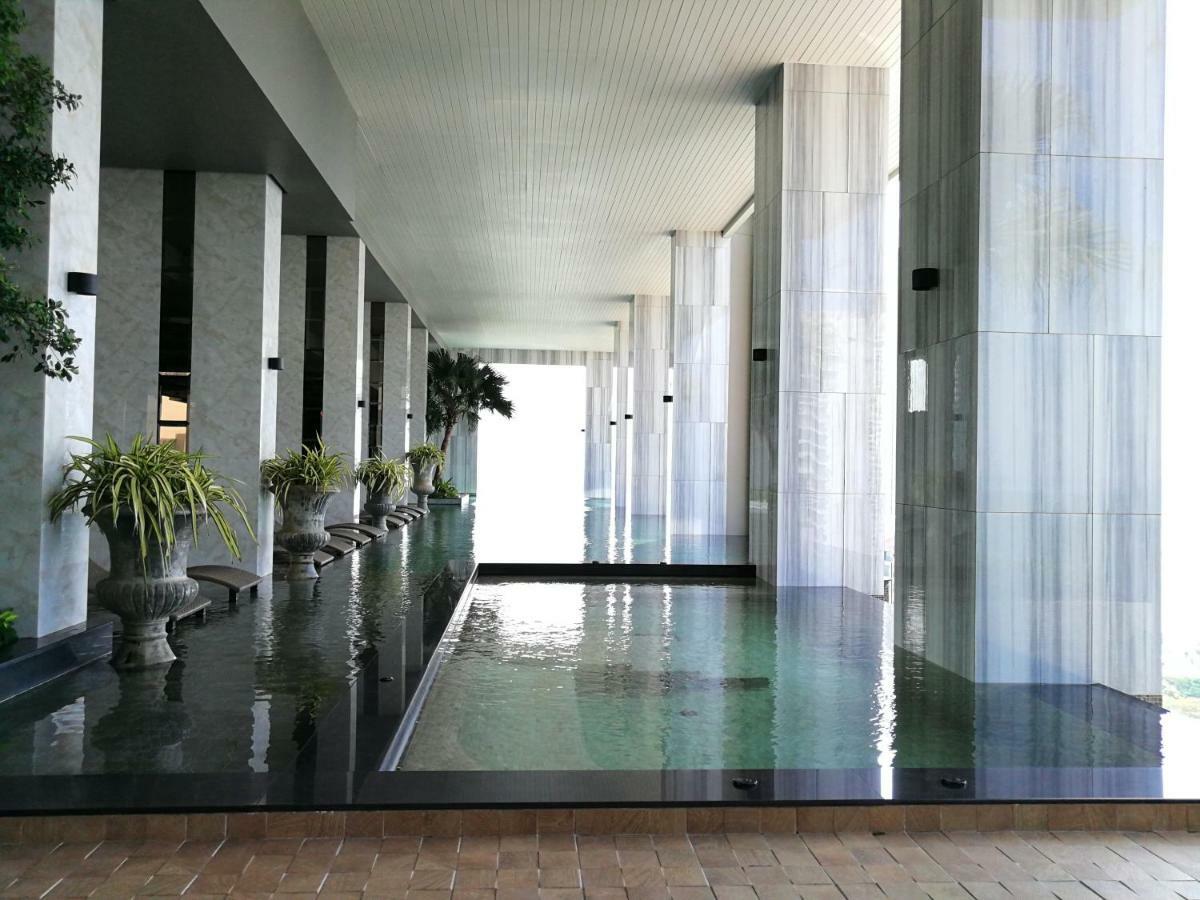The Riviera Wongamat Hong Apartment Pattaya Esterno foto