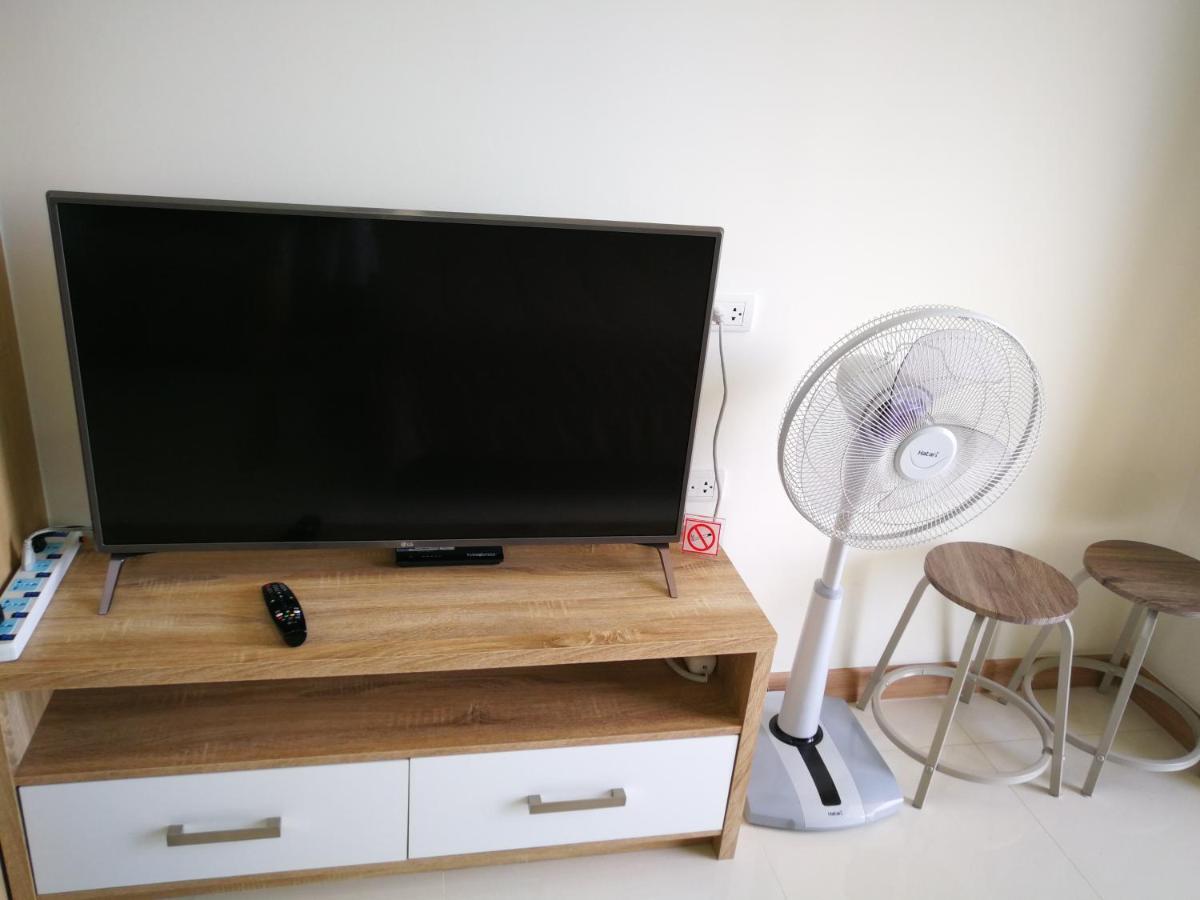 The Riviera Wongamat Hong Apartment Pattaya Esterno foto