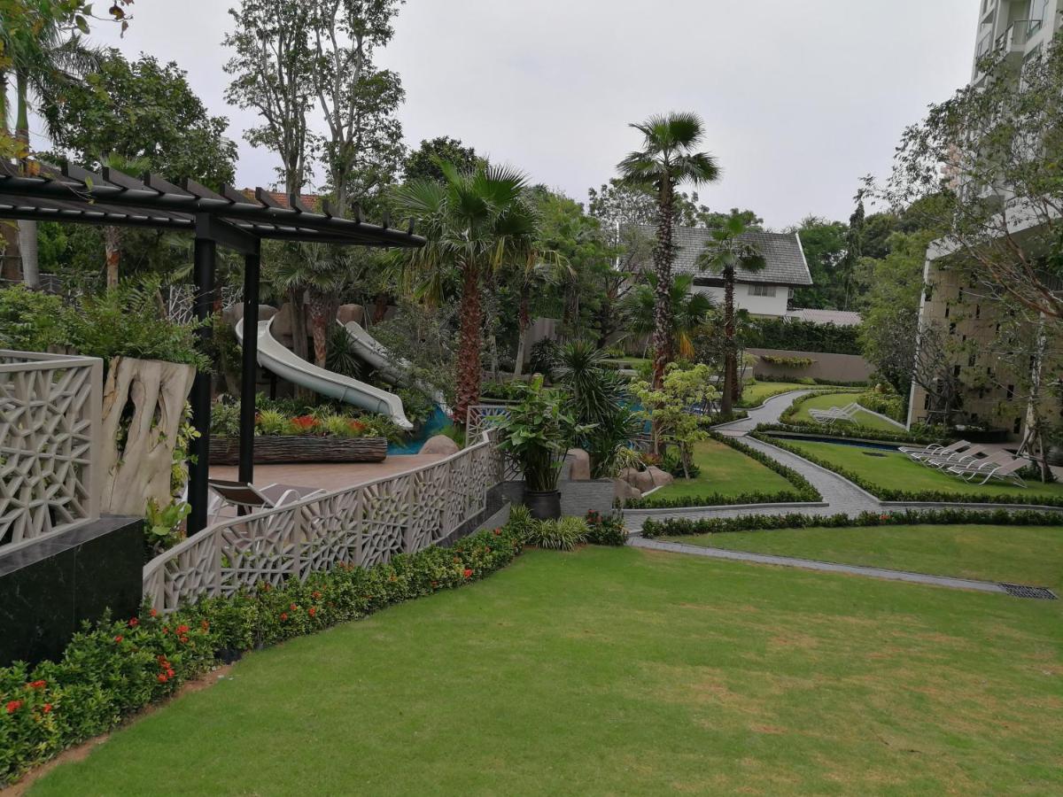 The Riviera Wongamat Hong Apartment Pattaya Esterno foto