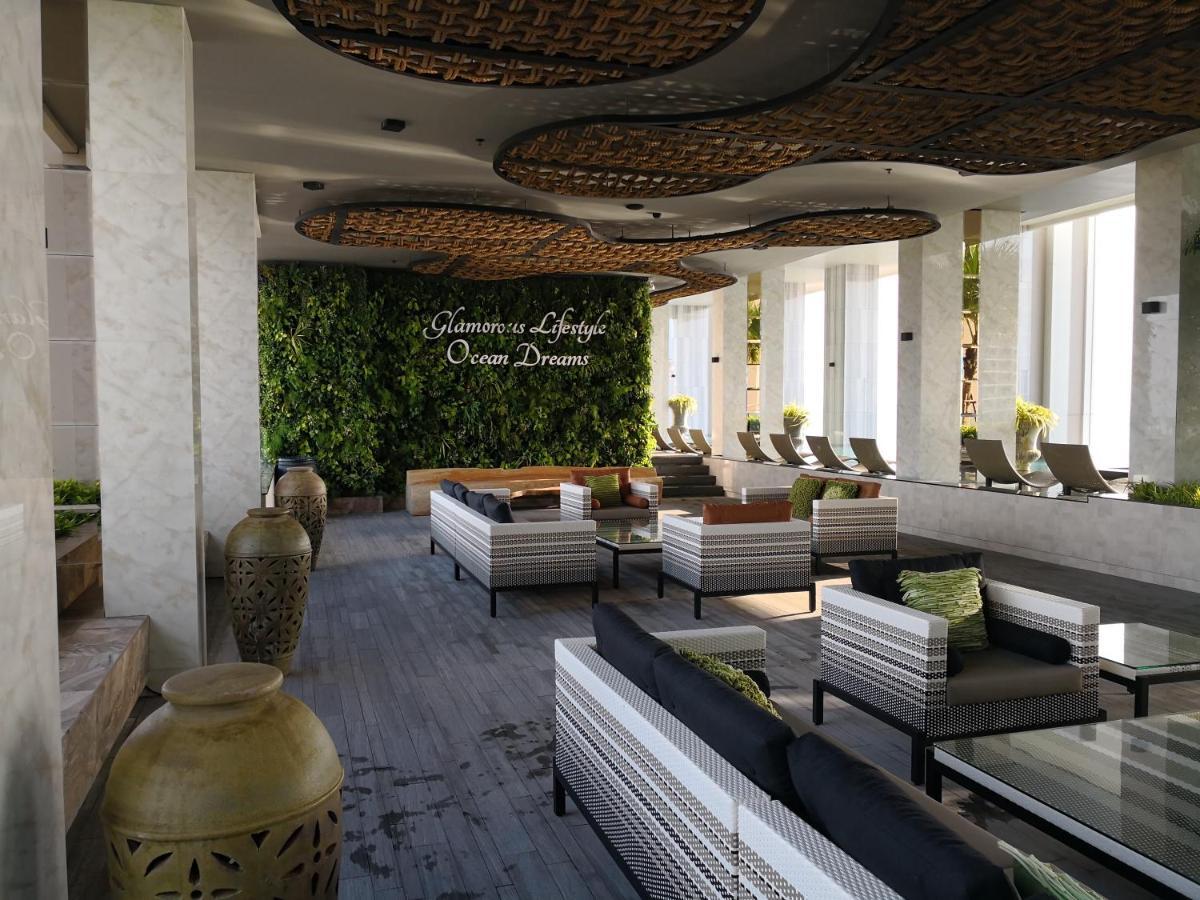 The Riviera Wongamat Hong Apartment Pattaya Esterno foto
